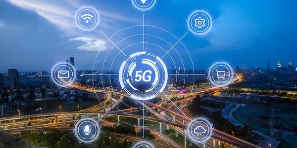 十二部門(mén):深化基于5G的編隊(duì)行駛、遠(yuǎn)程駕駛等自駕應(yīng)用場(chǎng)景
